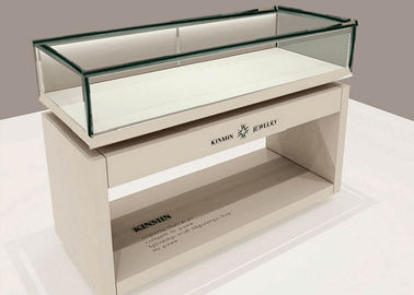 Display de vidro de madeira branca mate Plinth / Display de loja de varejo
