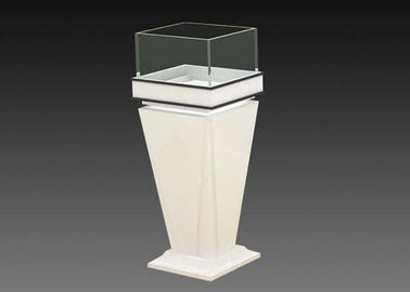 Casos de visualização de vidro personalizados em forma de cone, gabinete de tela de vidro de madeira com logotipo