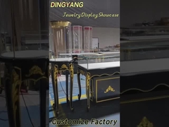 A exposição de jóias de luxo de novo desenho