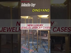 Novas vitrines de jóias de luxo